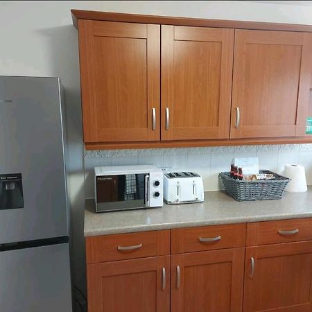 2 Bedroom Apartment Exhall Dış mekan fotoğraf