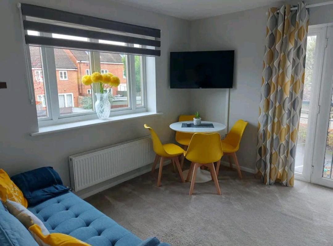 2 Bedroom Apartment Exhall Dış mekan fotoğraf