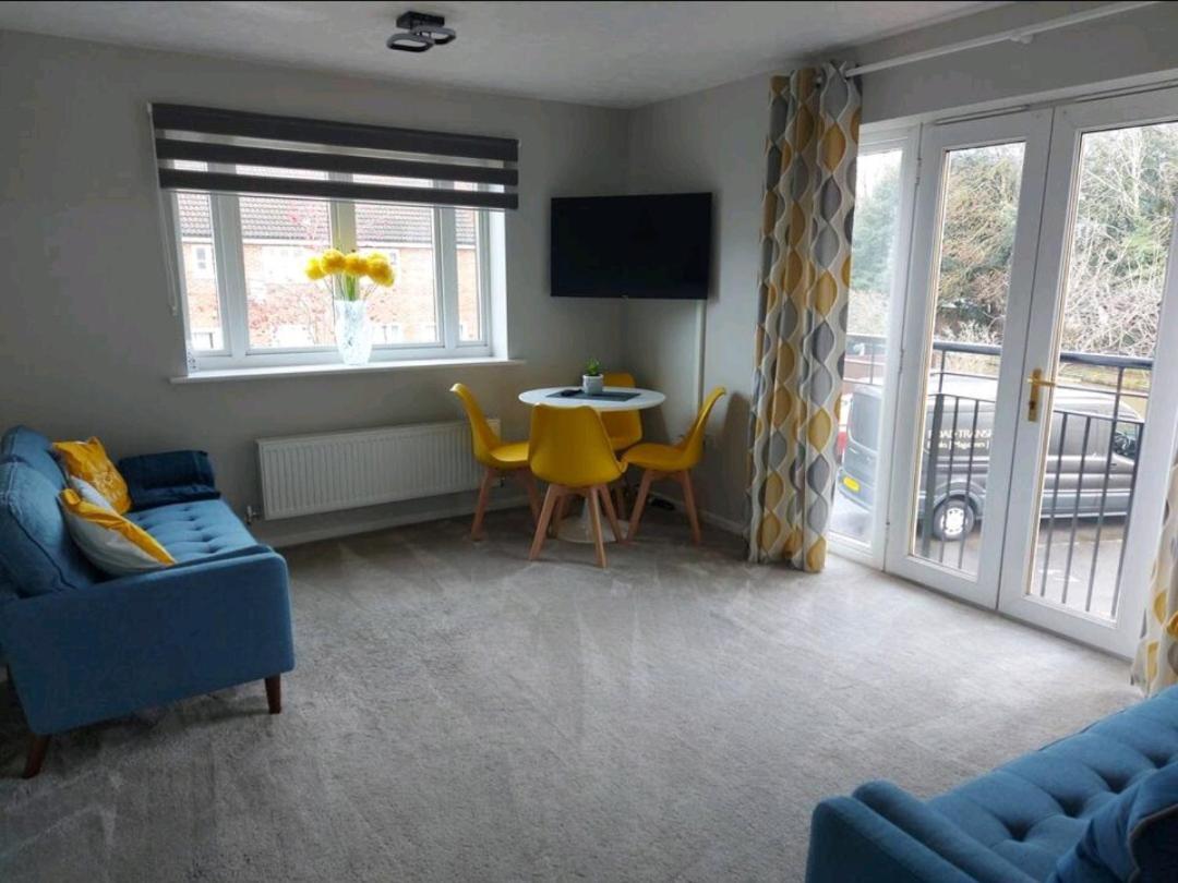 2 Bedroom Apartment Exhall Dış mekan fotoğraf